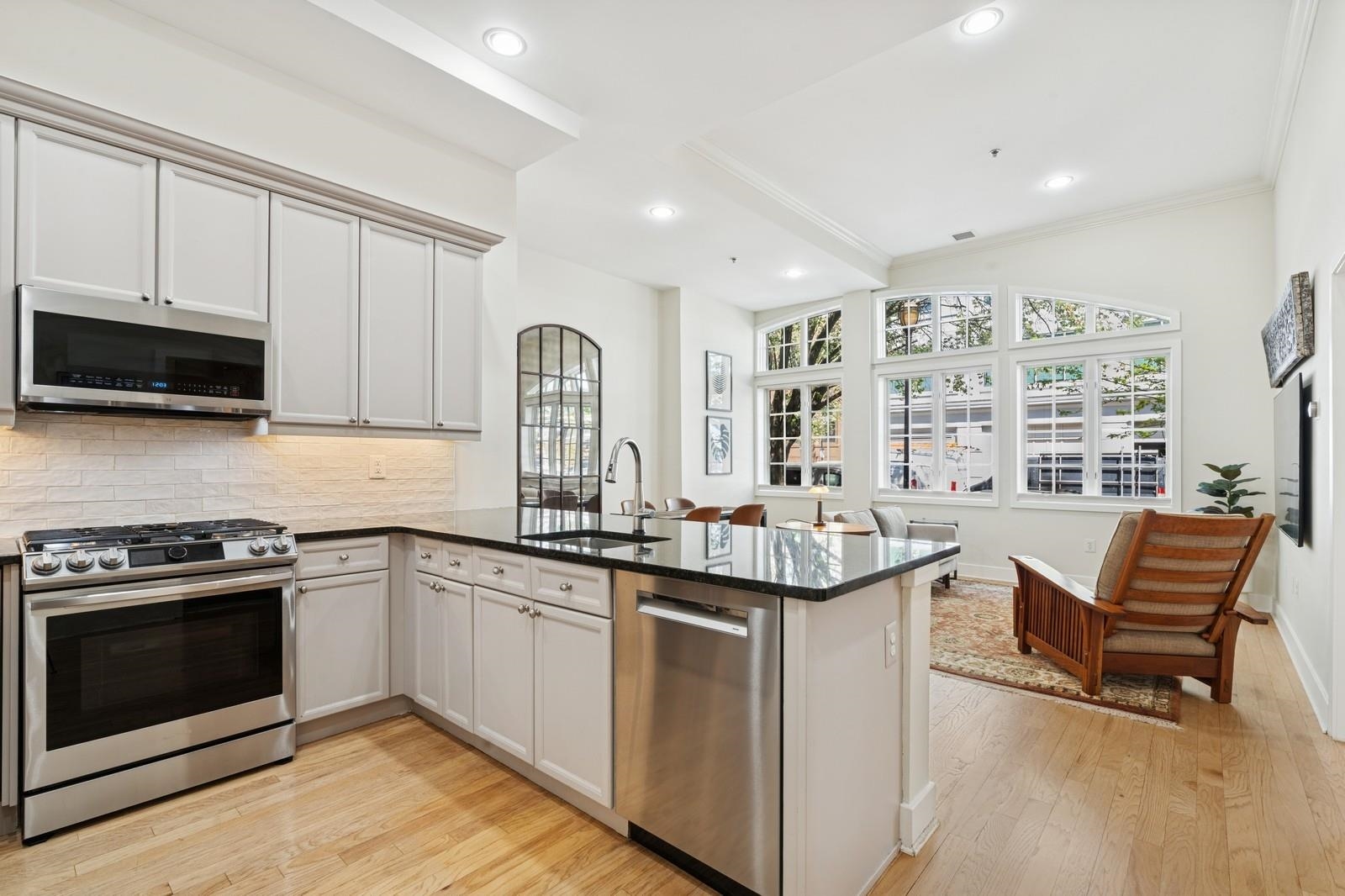 61 Grand St #1N, Jersey City, New Jersey image 9