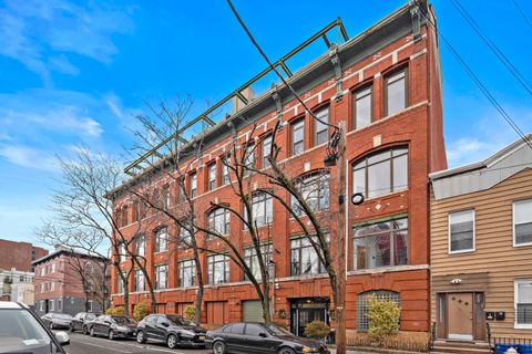 Featured picture for the property 240015465