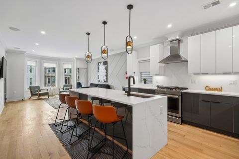 Condo For Sale - 252 Bowers St #1<br/> Hudson County, Jersey City, NJ 07307