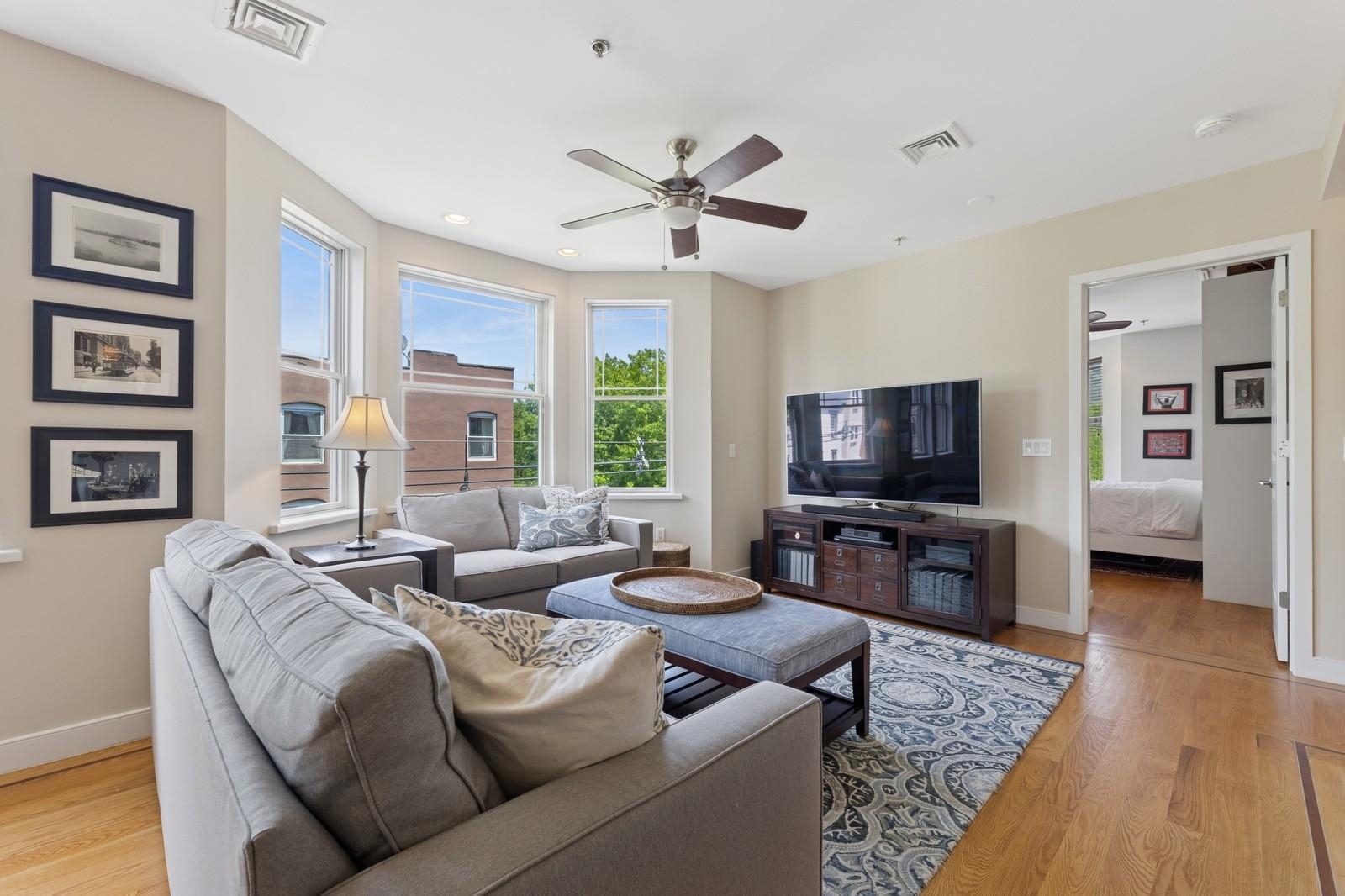 207 2nd St #4A, Hoboken, New Jersey image 3