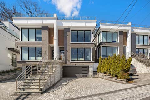Homes For Sale - 504 Undercliff Ave<br/> Bergen County, Edgewater, NJ 07020