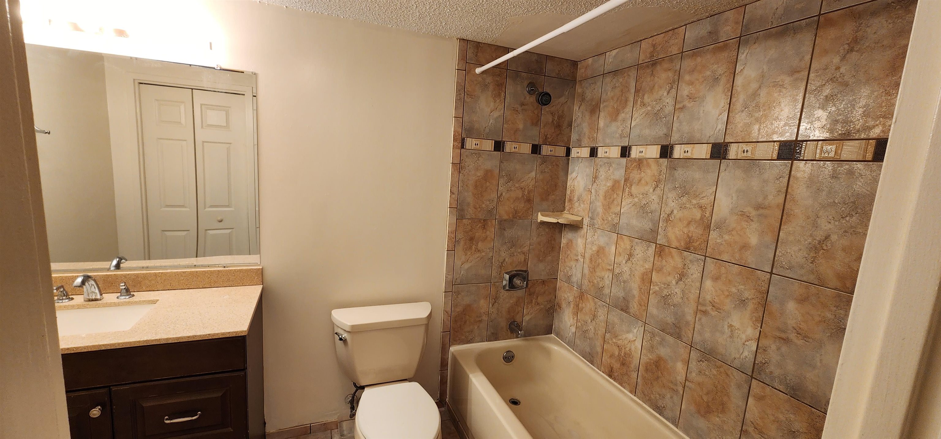 Harmon Cove Tower #336, Secaucus, New Jersey image 5