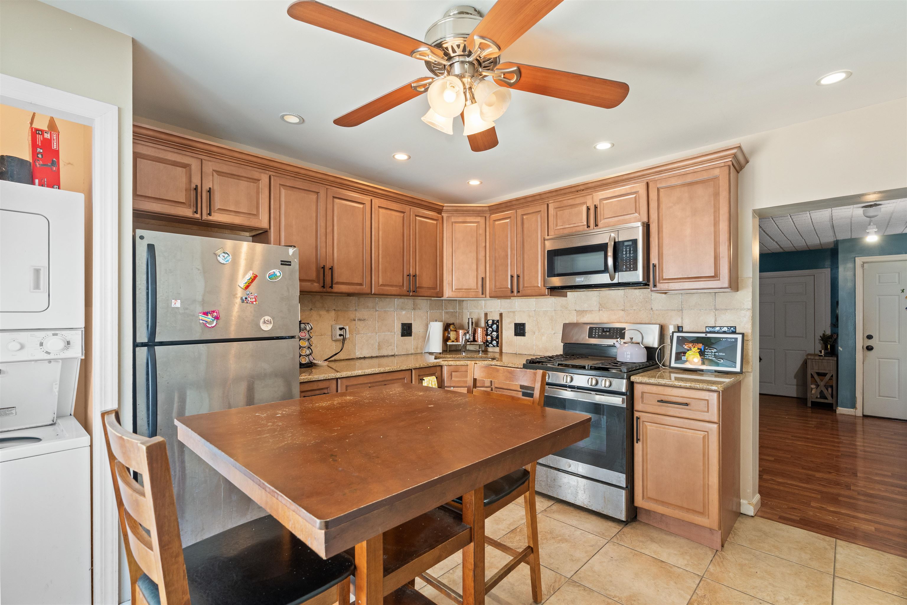 43 EAST 17TH ST