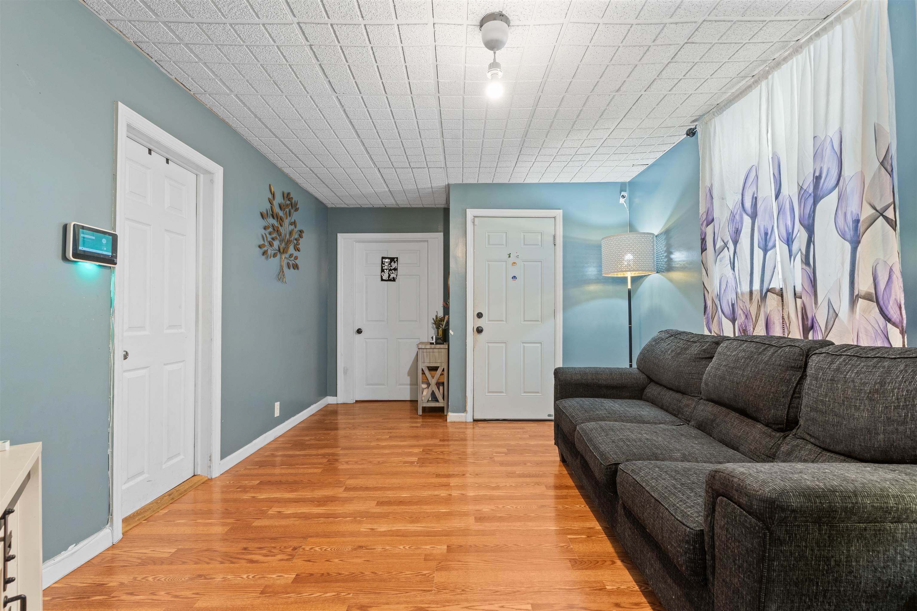 43 EAST 17TH ST