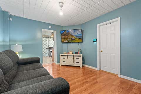 Multifamily For Sale - 43 East 17th St<br/> Bayonne, NJ 07002