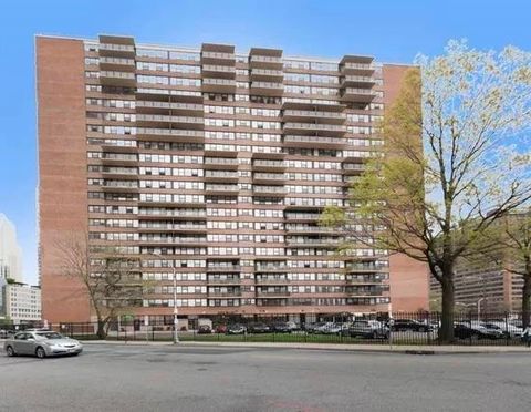 Homes For Sale - 270 Luis M Marin Blvd #13S<br/> Jersey City, NJ 07302