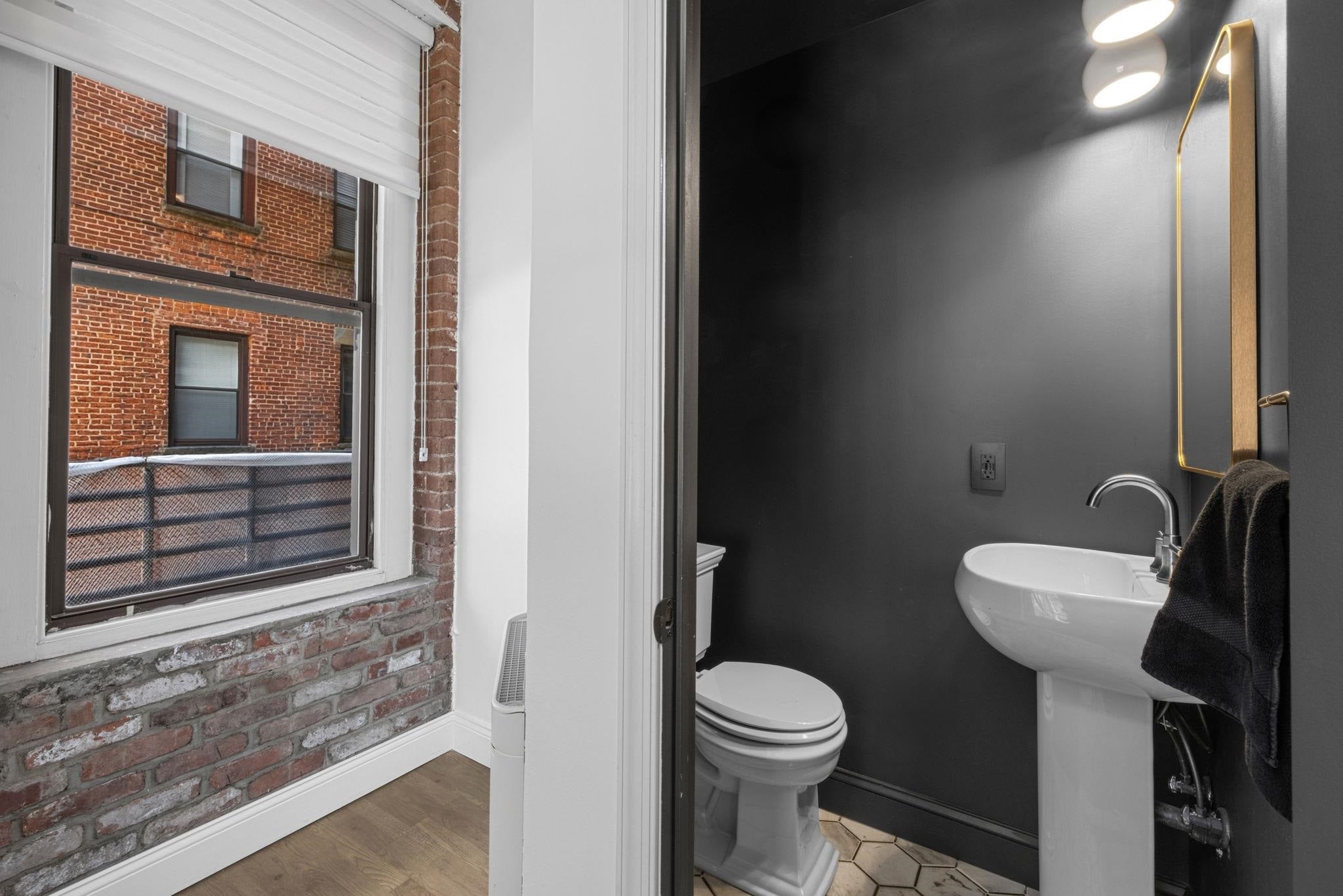158 WAYNE ST 101A