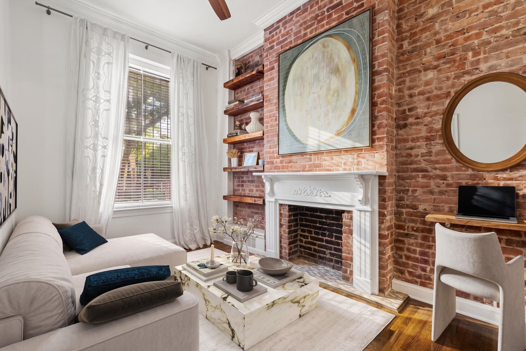 254.5 9TH ST 1L