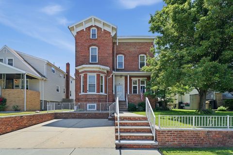 Multifamily For Sale - 122 Avenue A<br/> Bayonne, NJ 07002