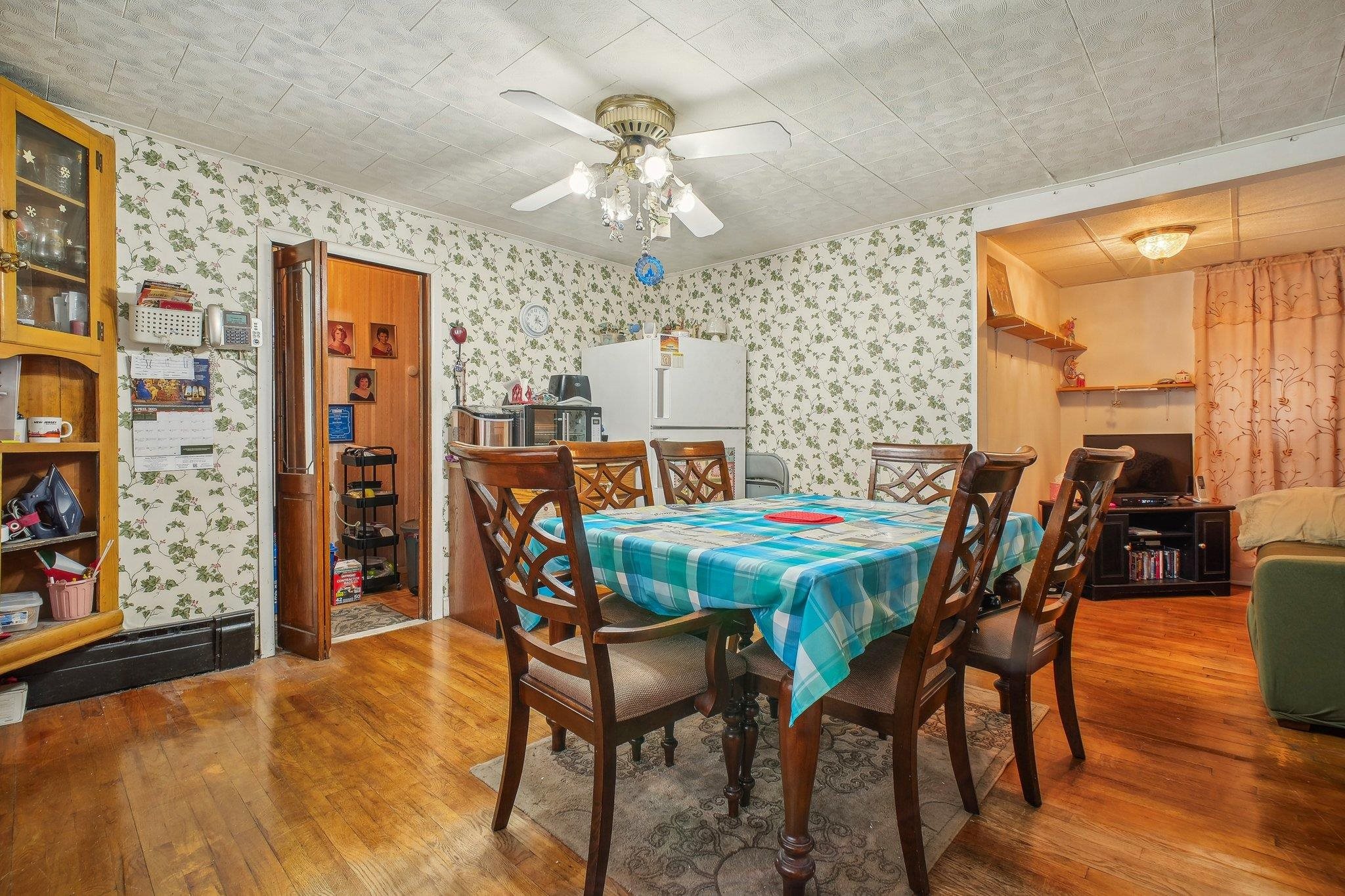 419 2nd St, Jersey City, New Jersey image 3
