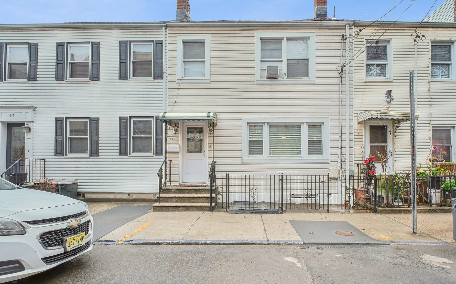 419 2nd St, Jersey City, New Jersey image 1