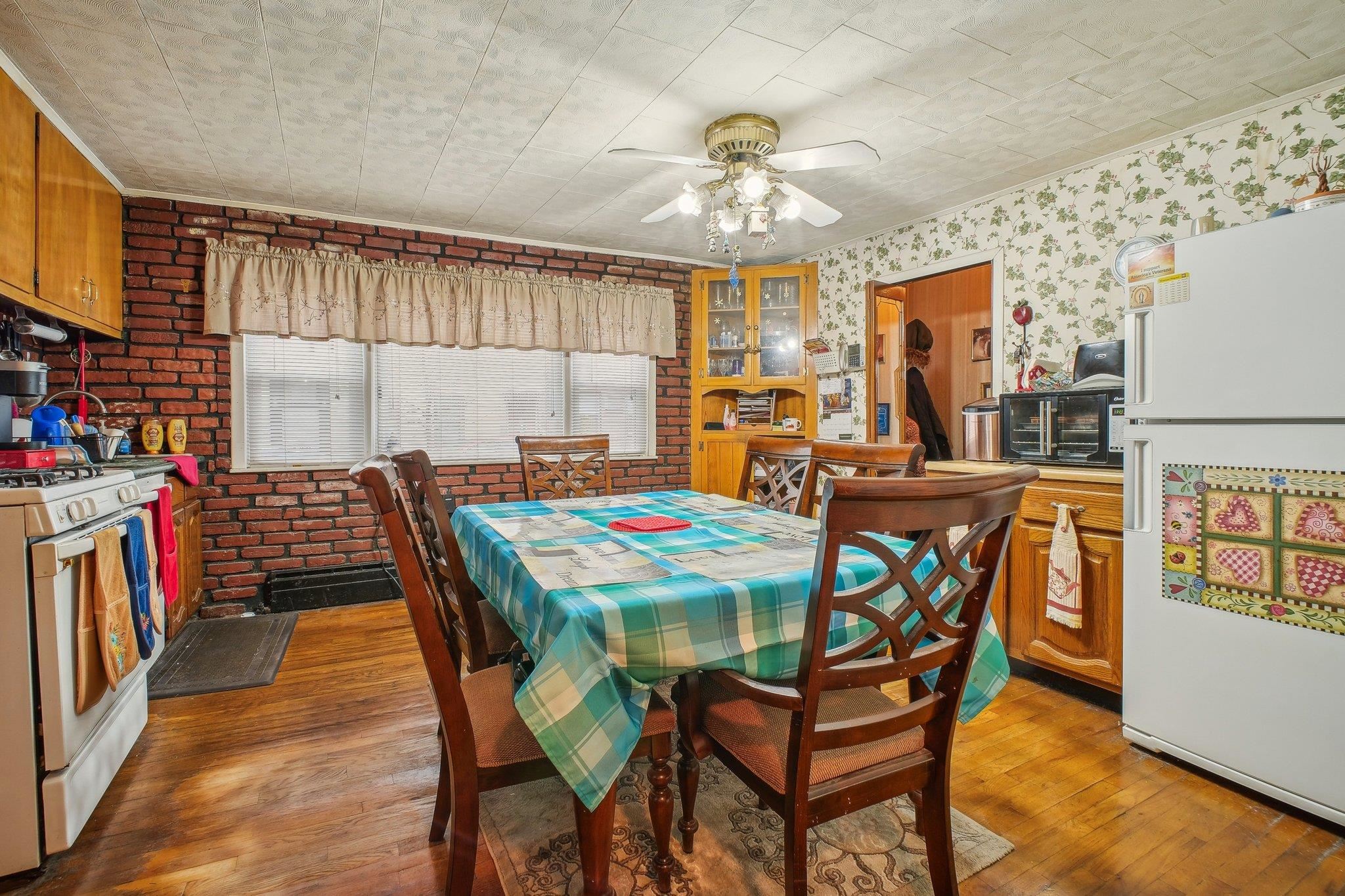 419 2nd St, Jersey City, New Jersey image 5