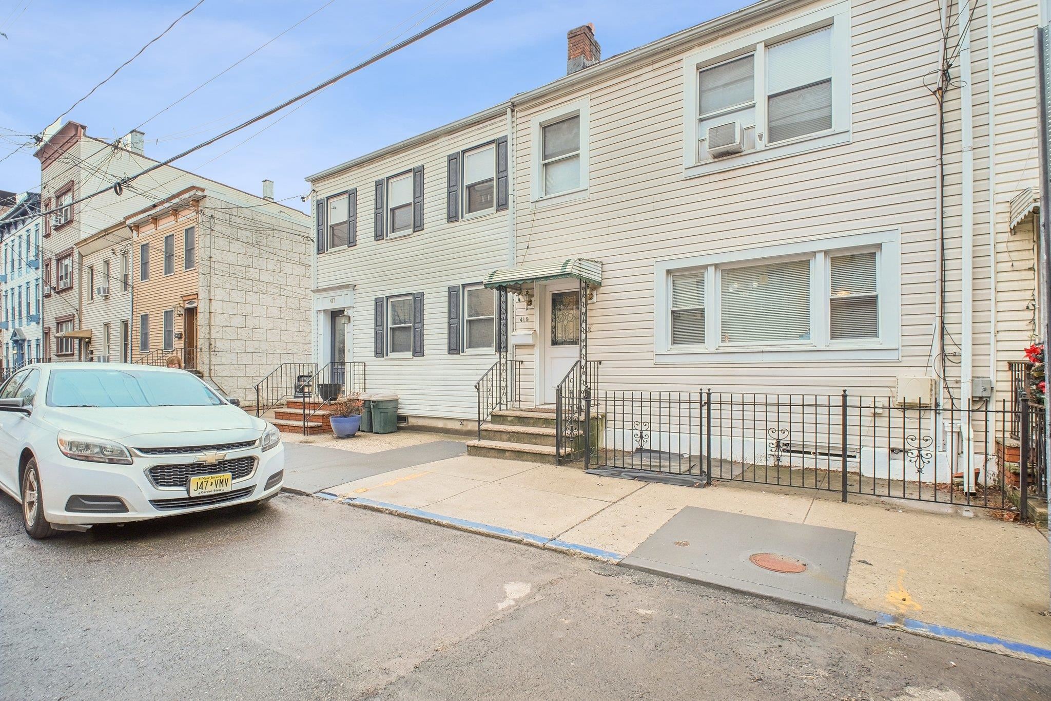 419 2nd St, Jersey City, New Jersey image 2