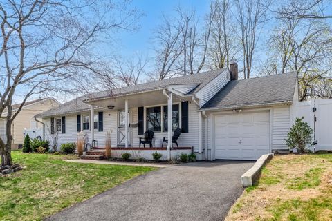 MLS: 250007458