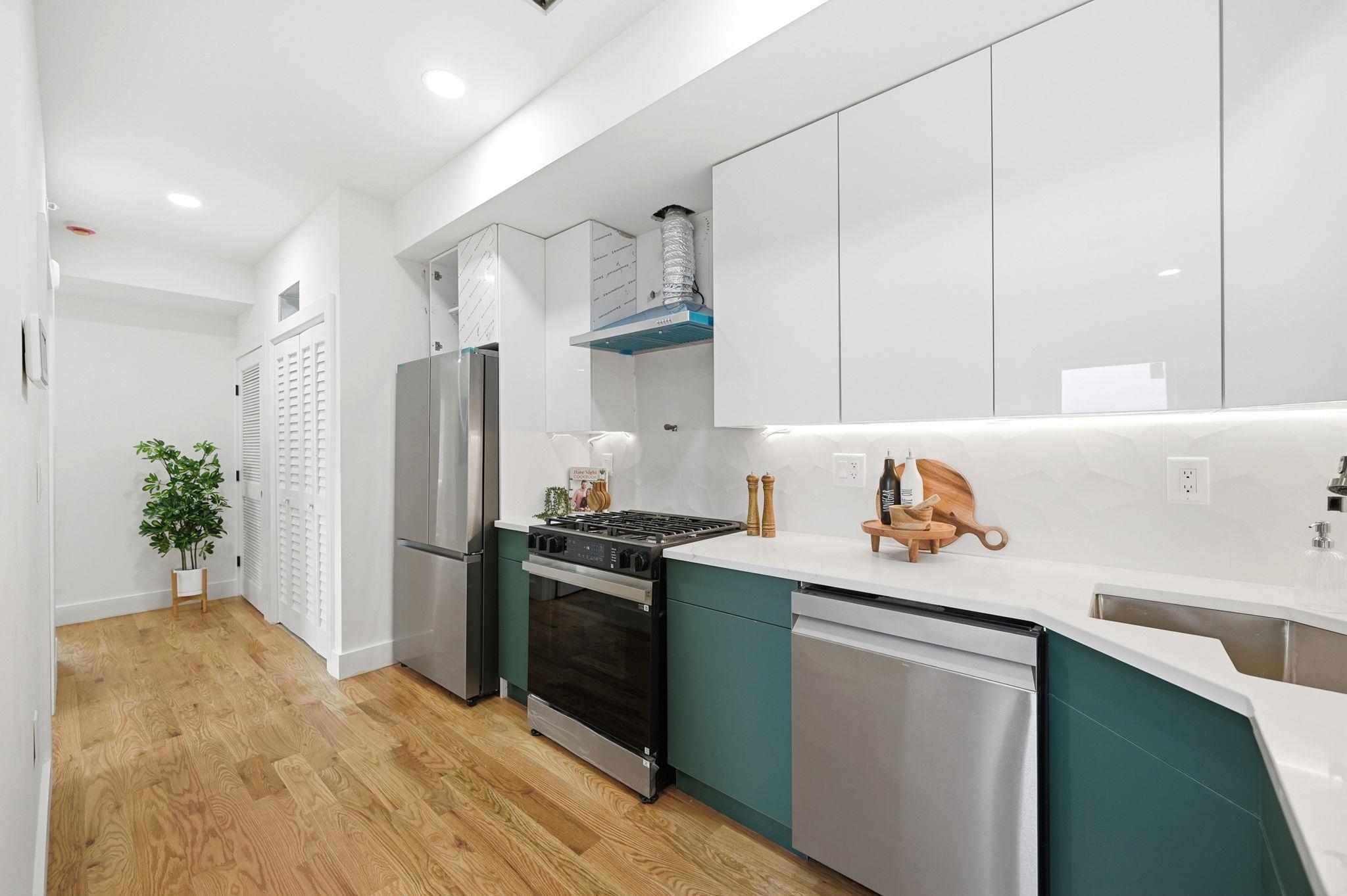 1904 JOHN F KENNEDY BLVD 1