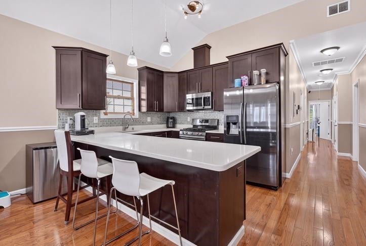 146 LOGAN AVE