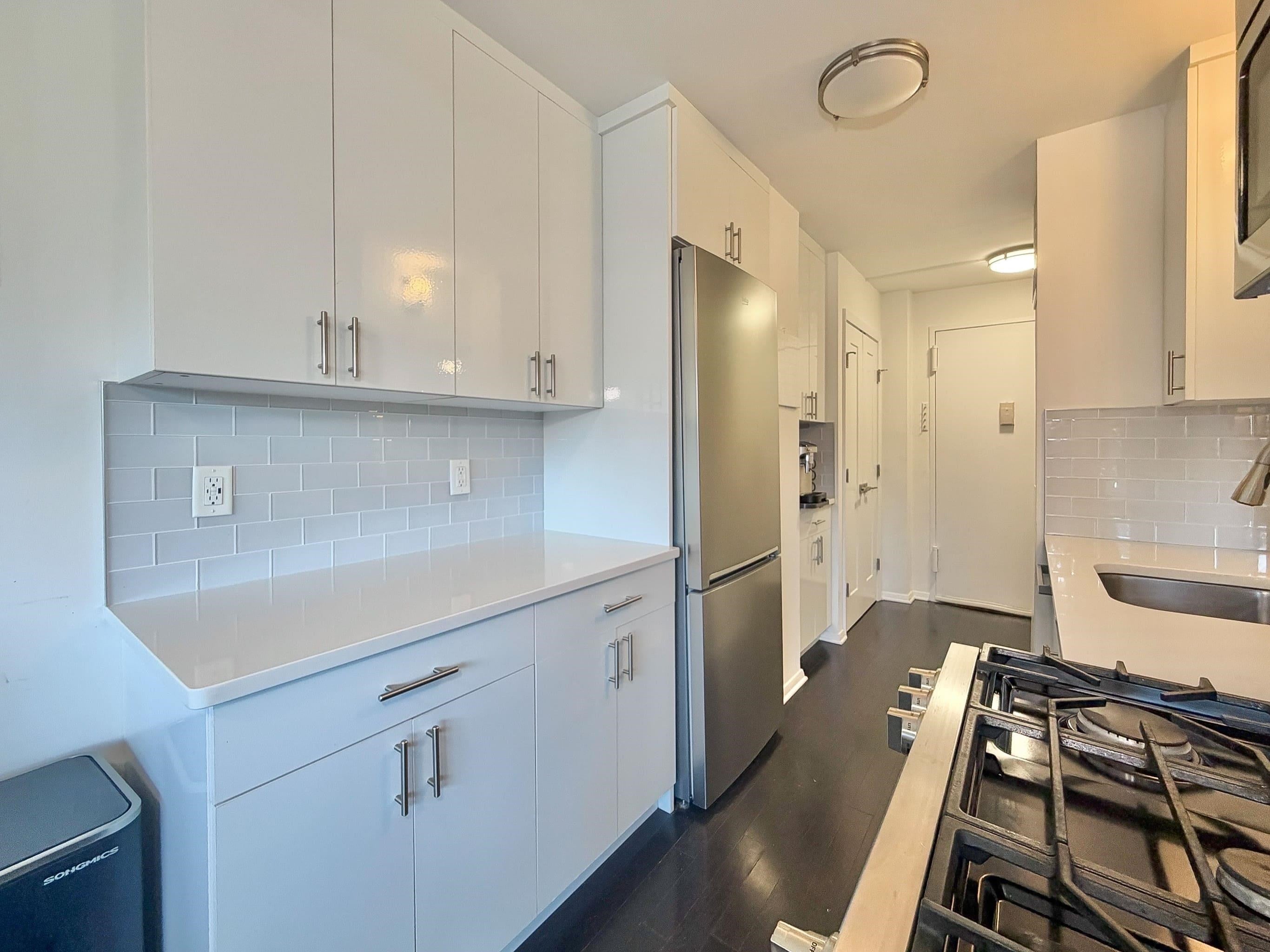 500 CENTRAL AVE 211