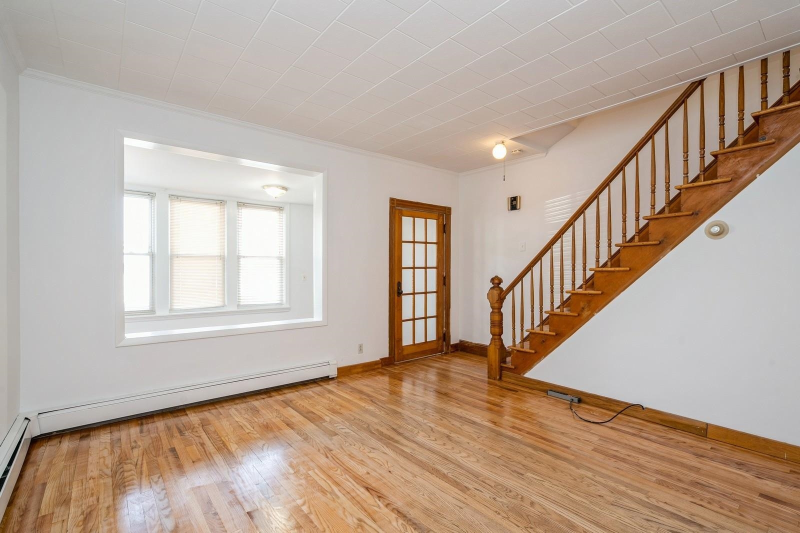 118 West 49th St, Bayonne, New Jersey image 4
