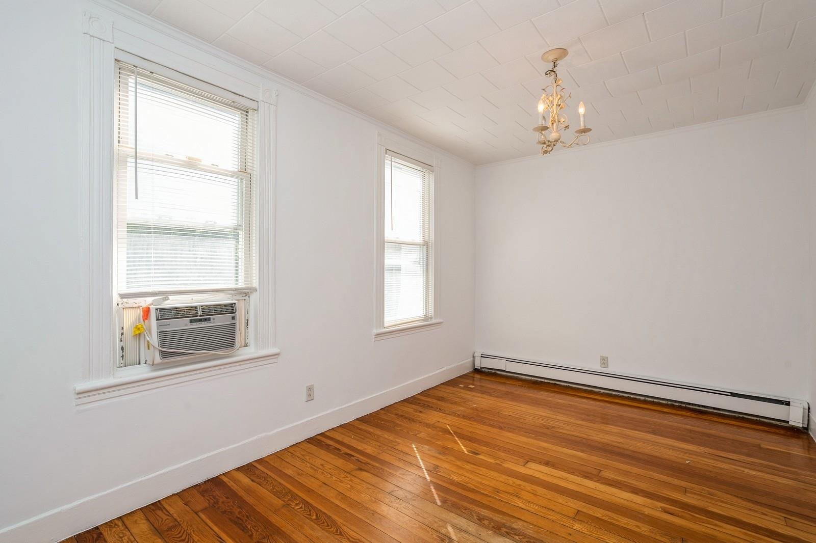 118 West 49th St, Bayonne, New Jersey image 14