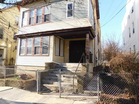 Multifamily For Sale - 282 Renner Ave #3<br/> Newark, NJ 07112