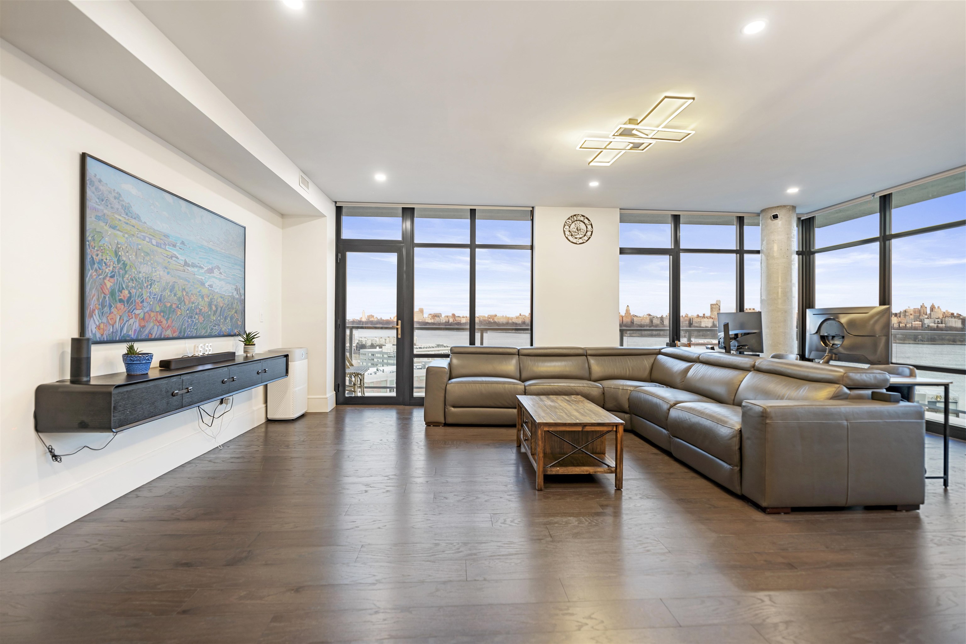 8701 CHURCHILL RD 1401