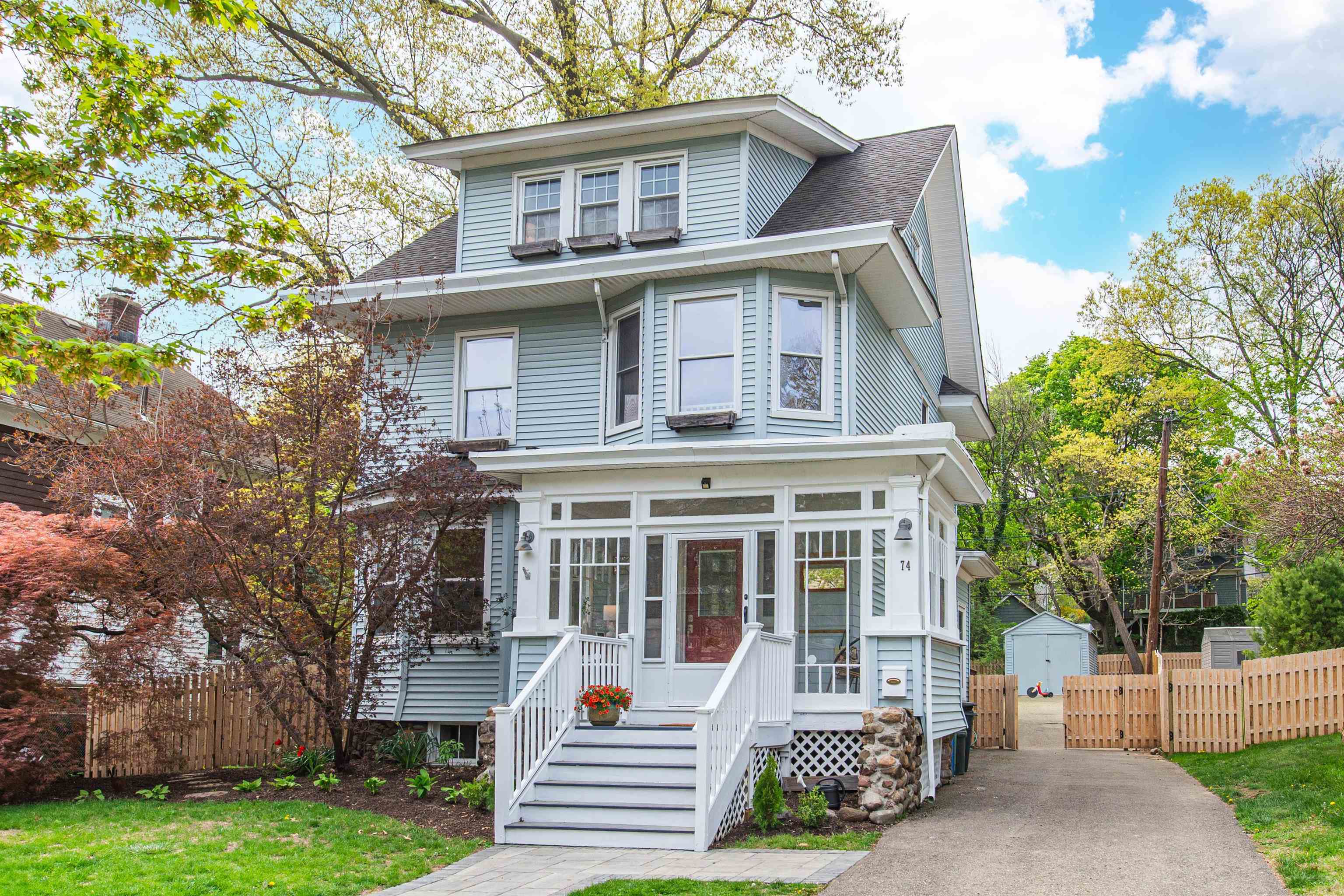 74 Essex Ave, Glen Ridge, New Jersey image 1