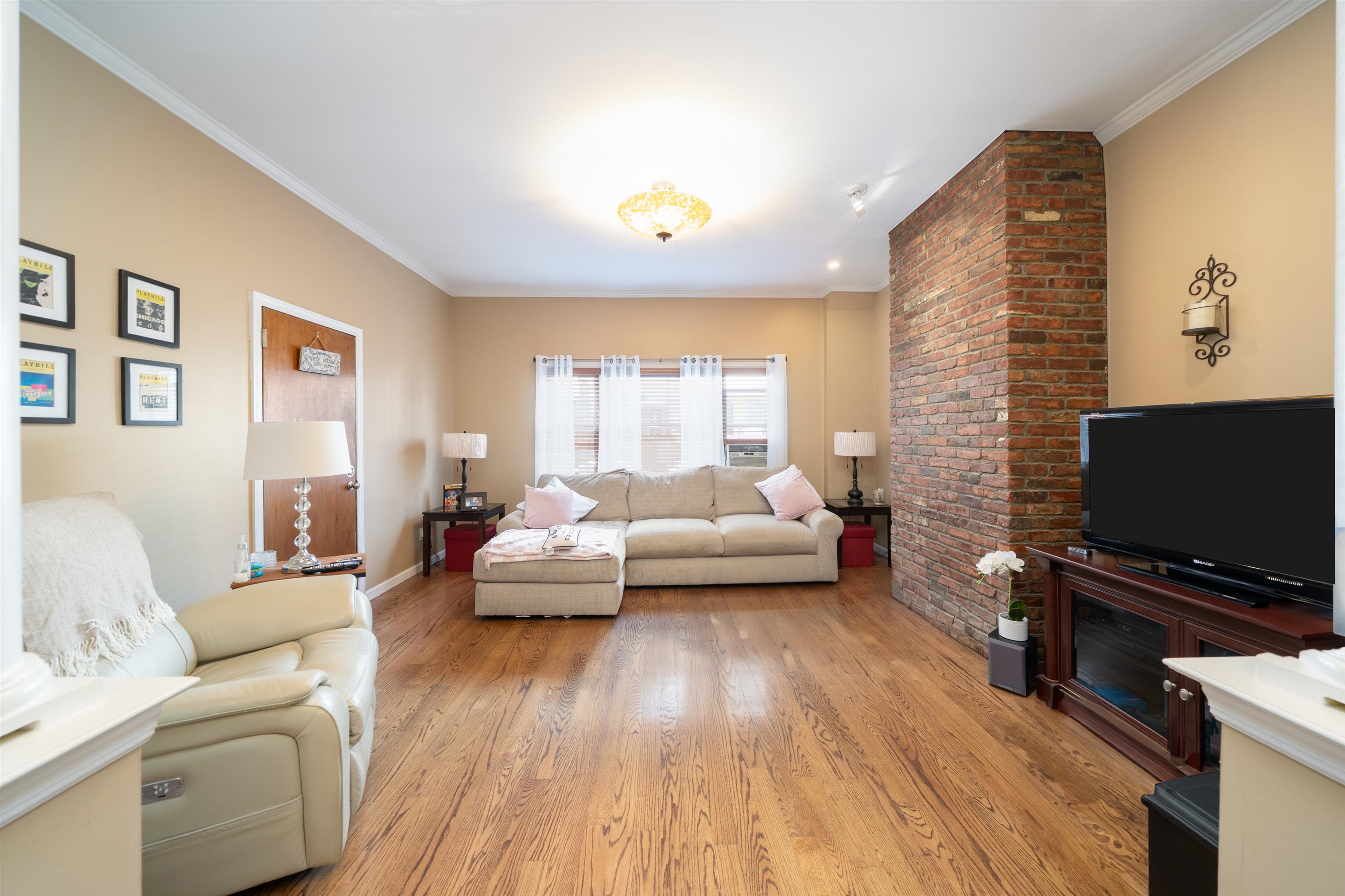 364 NEW YORK AVE