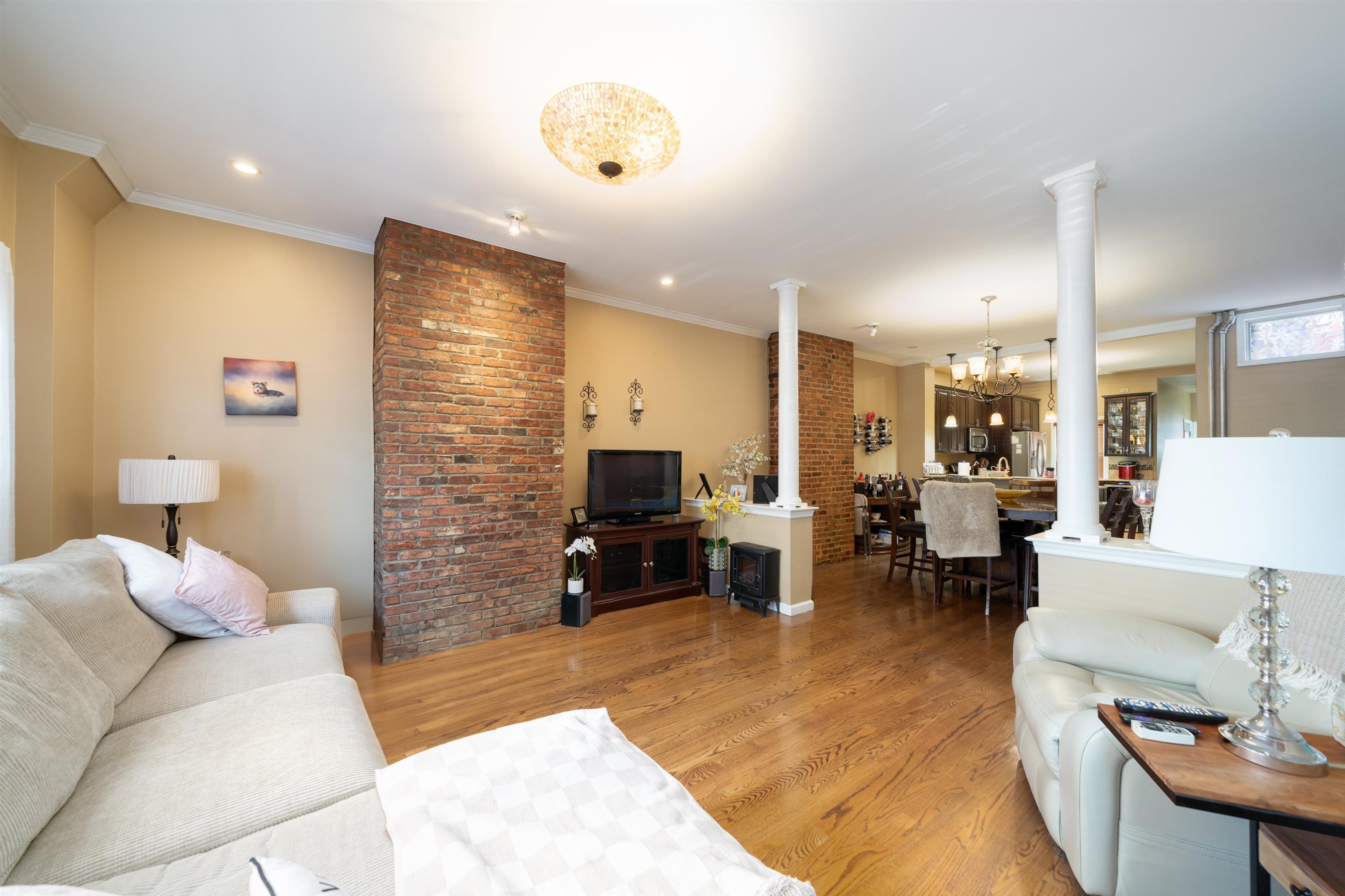 364 NEW YORK AVE