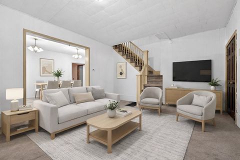 38 WEST 43RD ST Bayonne NJ 07002