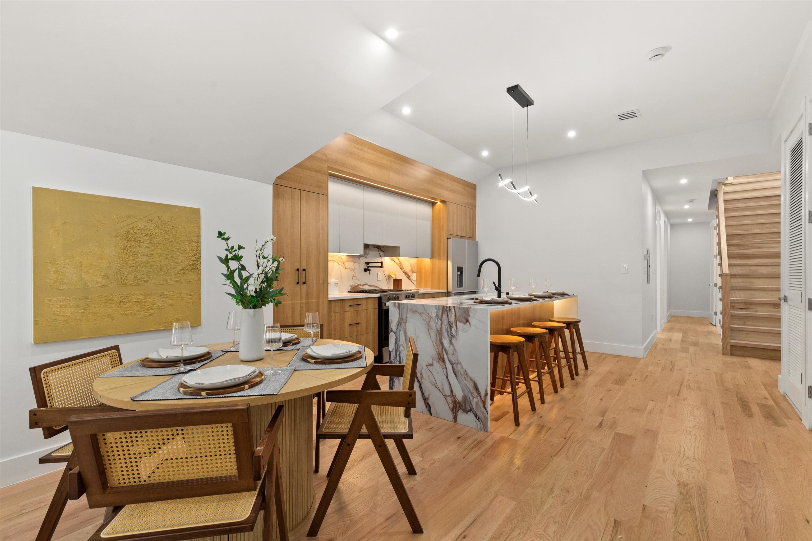 85 SHERMAN PL Residence 02