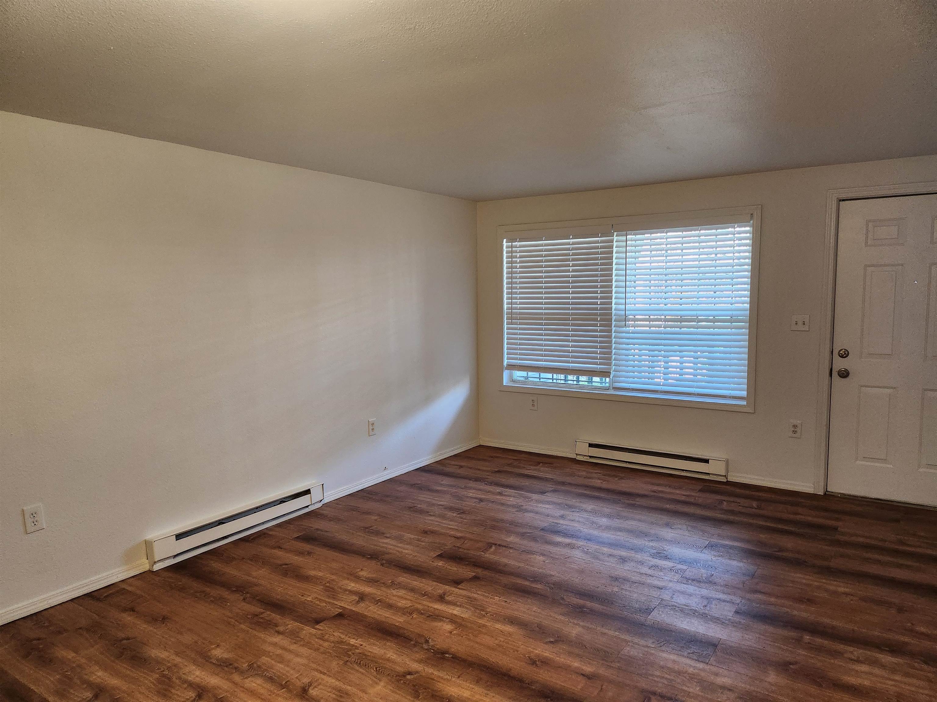 Jersey City, Bergen-Lafayett, New Jersey 07304, United States, 3 Bedrooms Bedrooms, ,1 BathroomBathrooms,Residential,Pending,23276