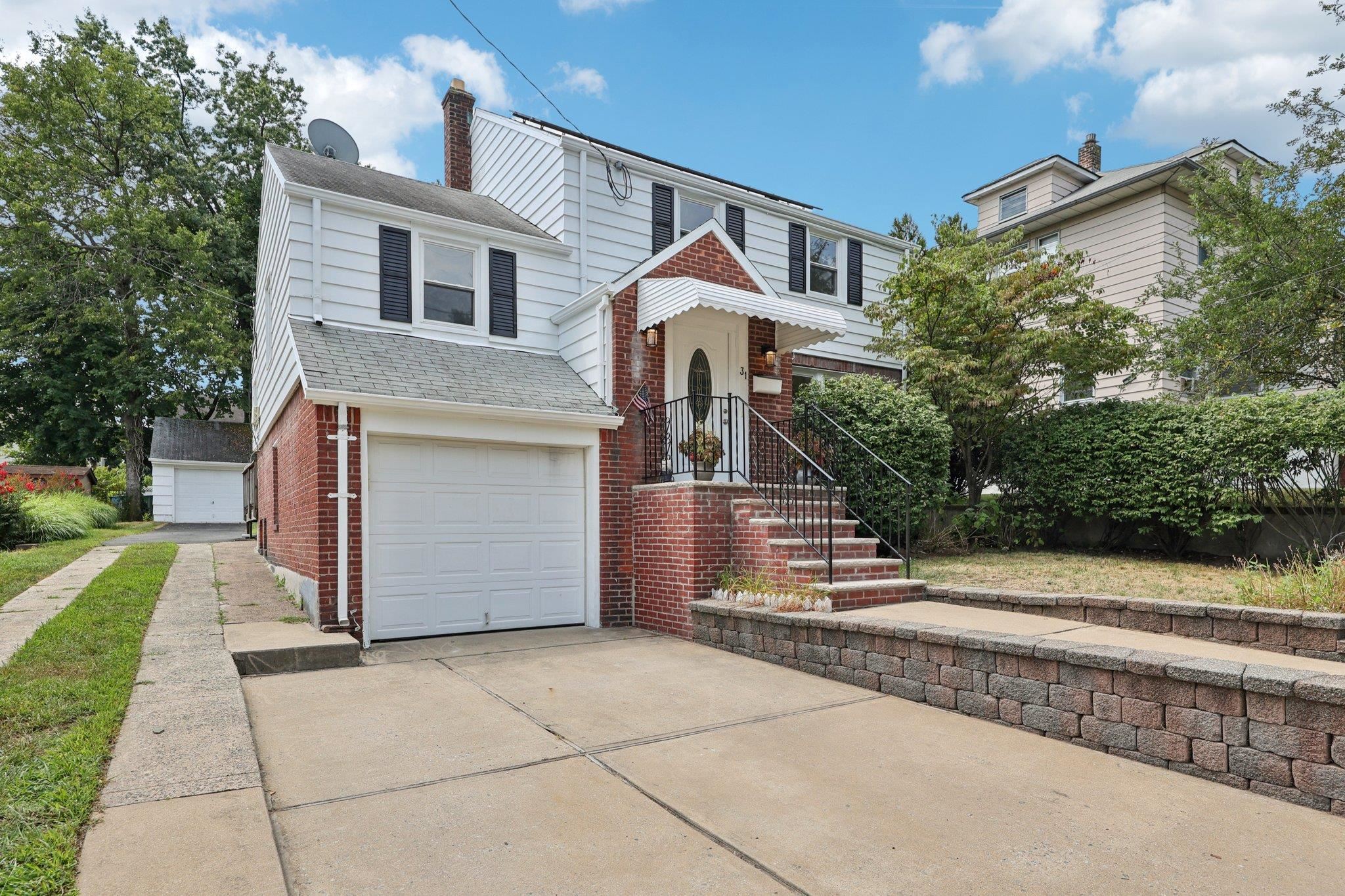31 THIEM AVE