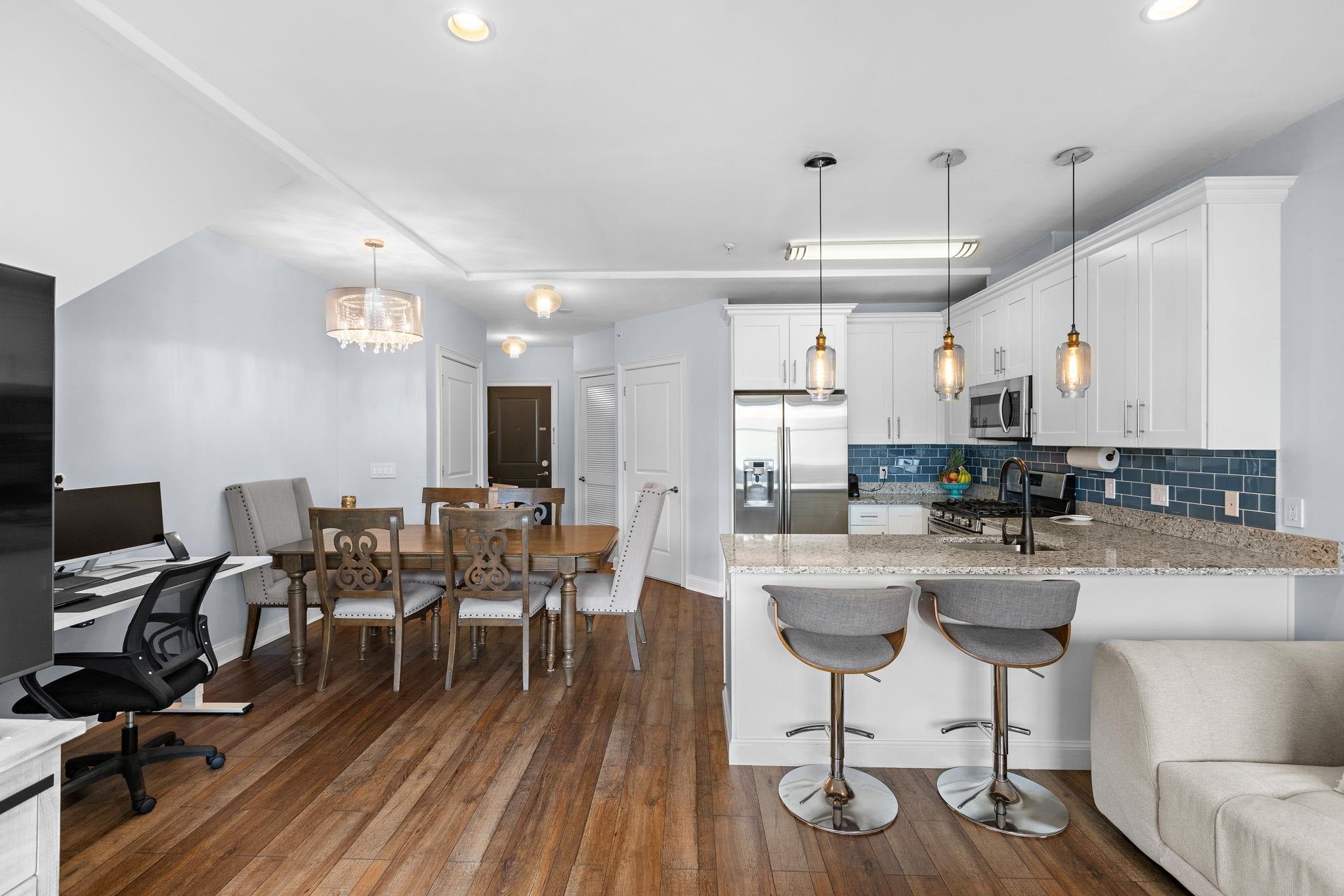 140 36TH ST 303