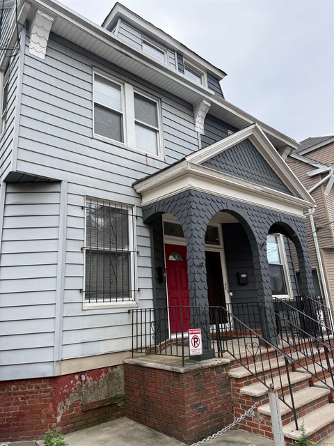 Homes For Rent - 9 Howard Pl<br/> Hudson County, Jersey City, NJ 07306