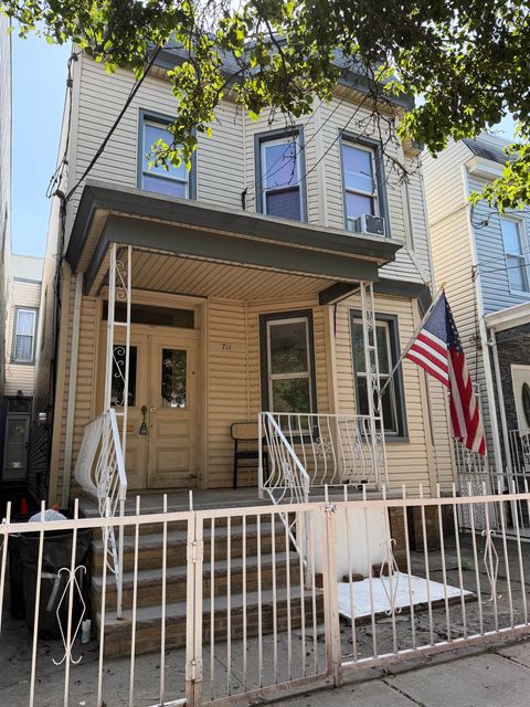 Apartment For Rent - 711 27th St<br/> Union City, NJ 07087