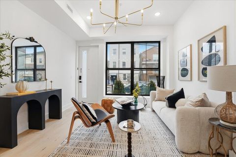 Condo For Sale - 15 Manhattan Ave #1<br/> Hudson County, Jersey City, NJ 07307