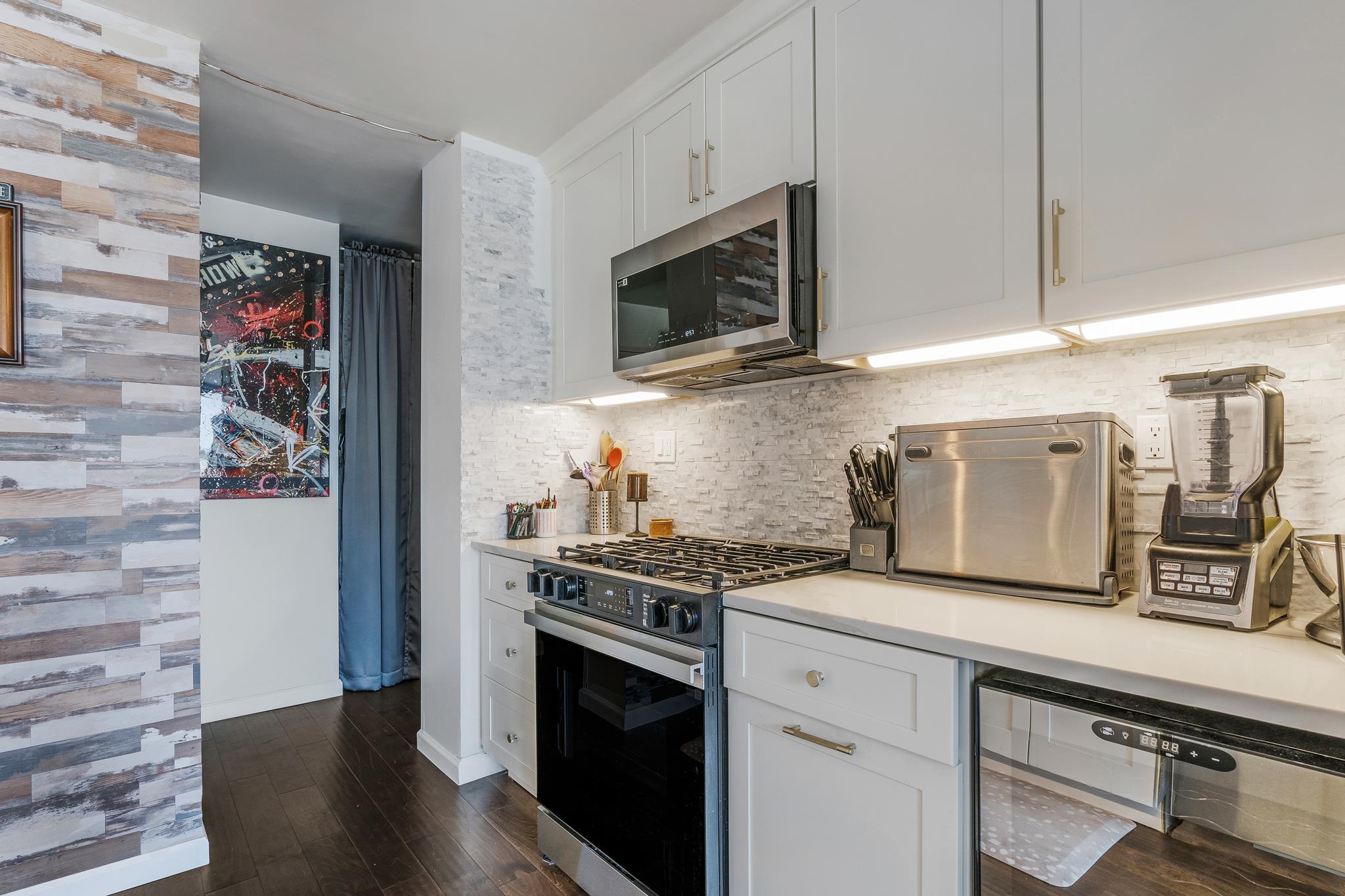 9060 PALISADE AVE 710