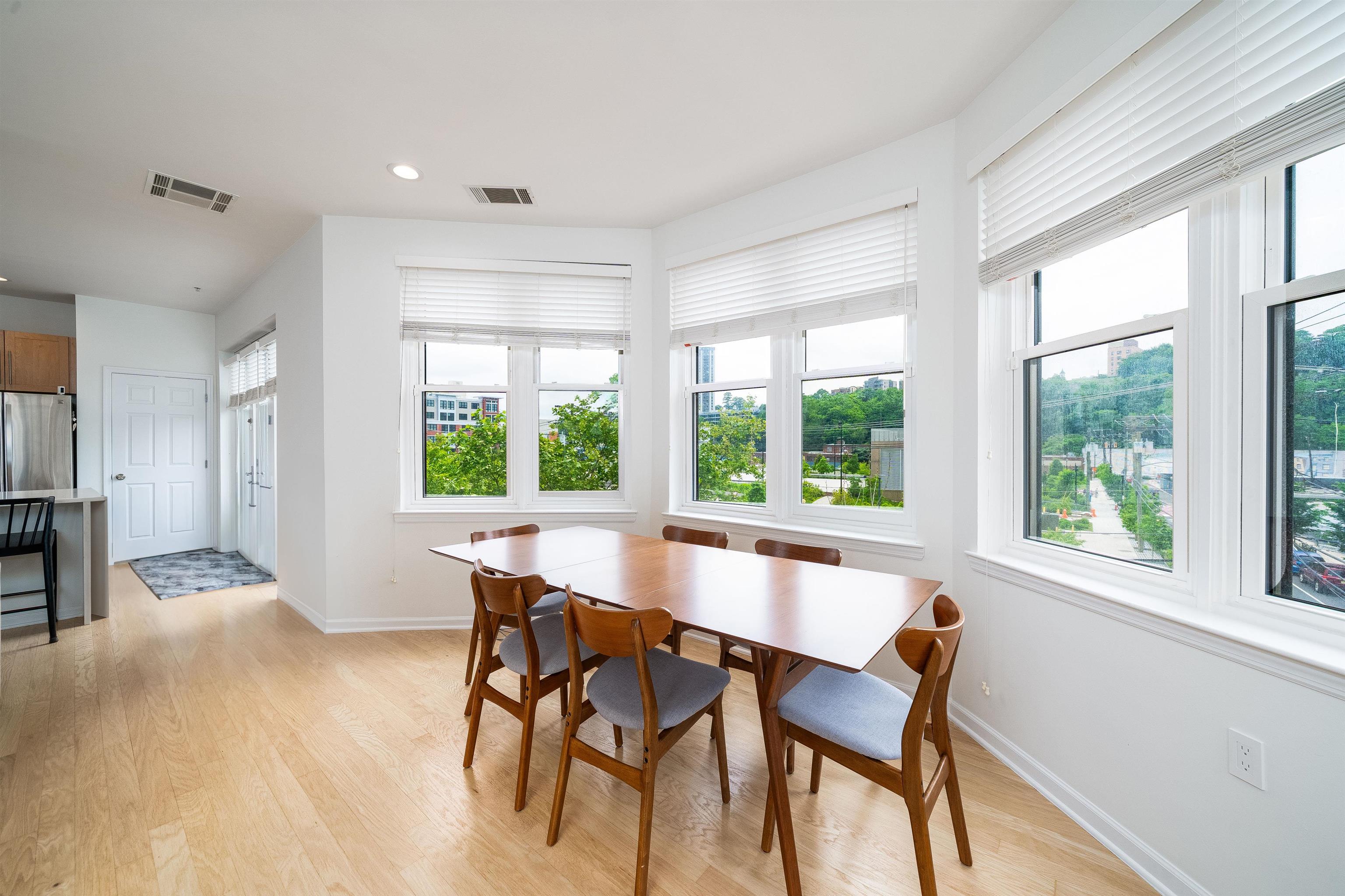 1200 Grand St #314, Hoboken, New Jersey image 4