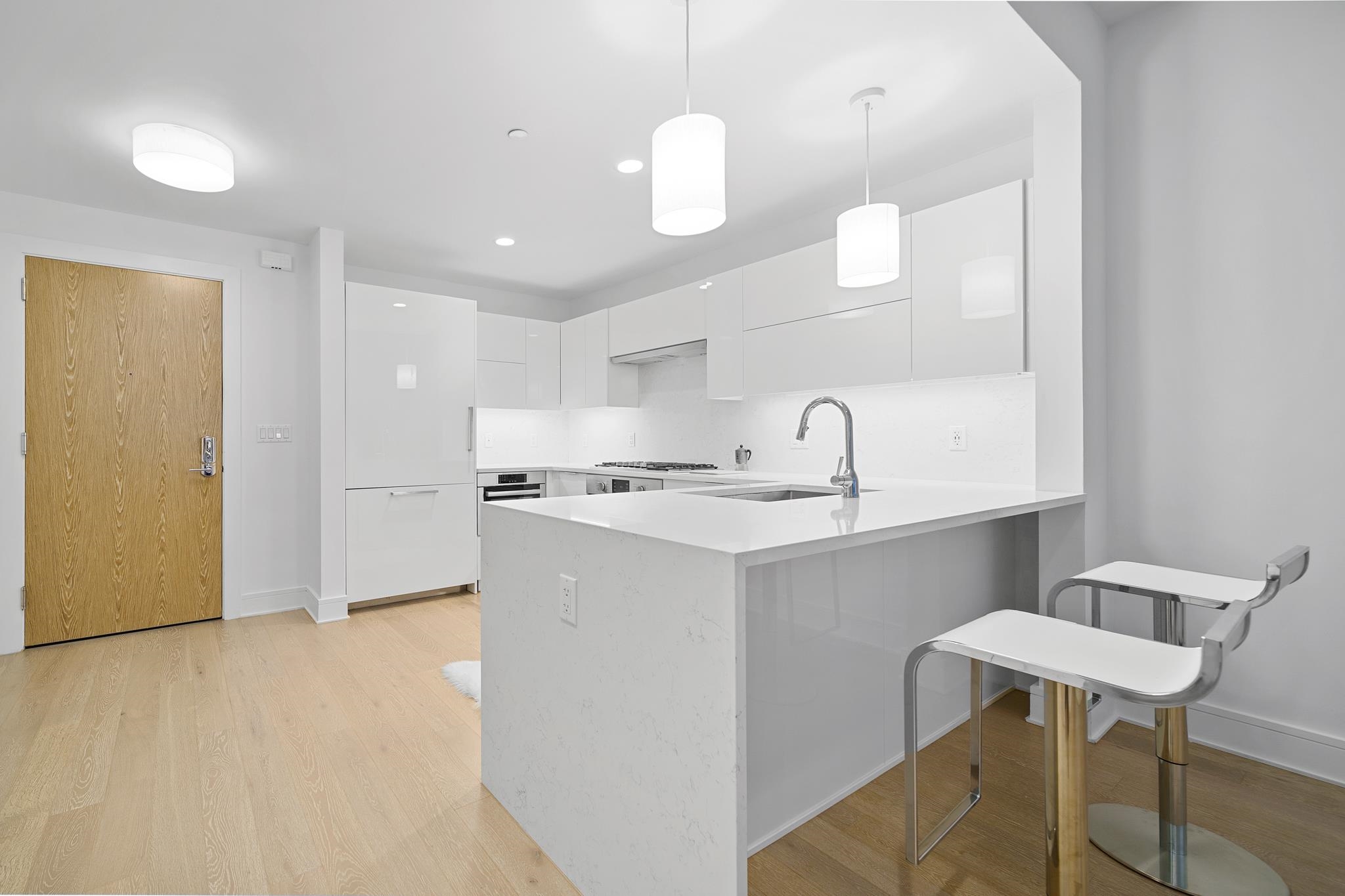 9 AVENUE AT PORT IMPERIAL 326