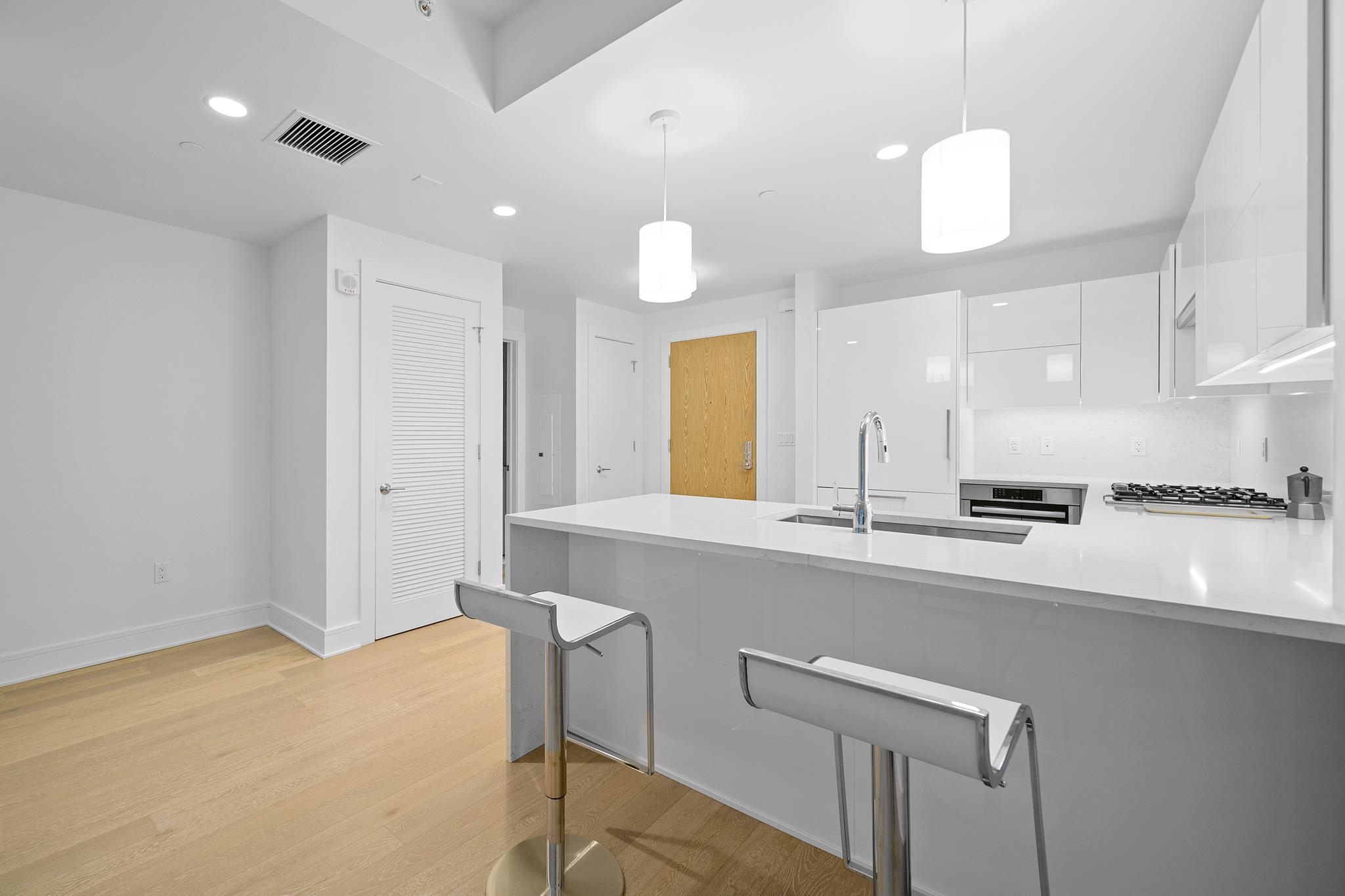 9 AVENUE AT PORT IMPERIAL 326