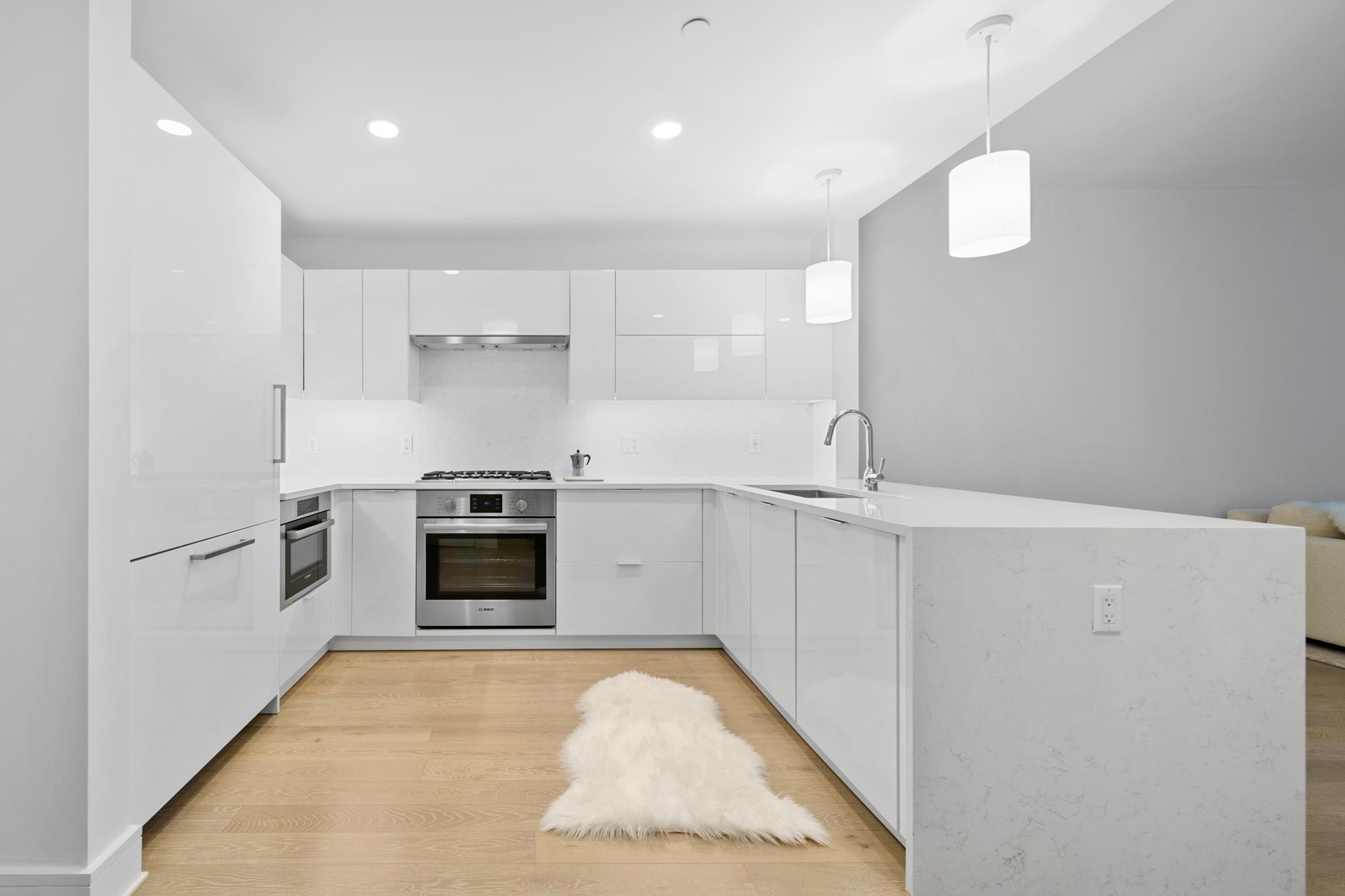 9 AVENUE AT PORT IMPERIAL 326