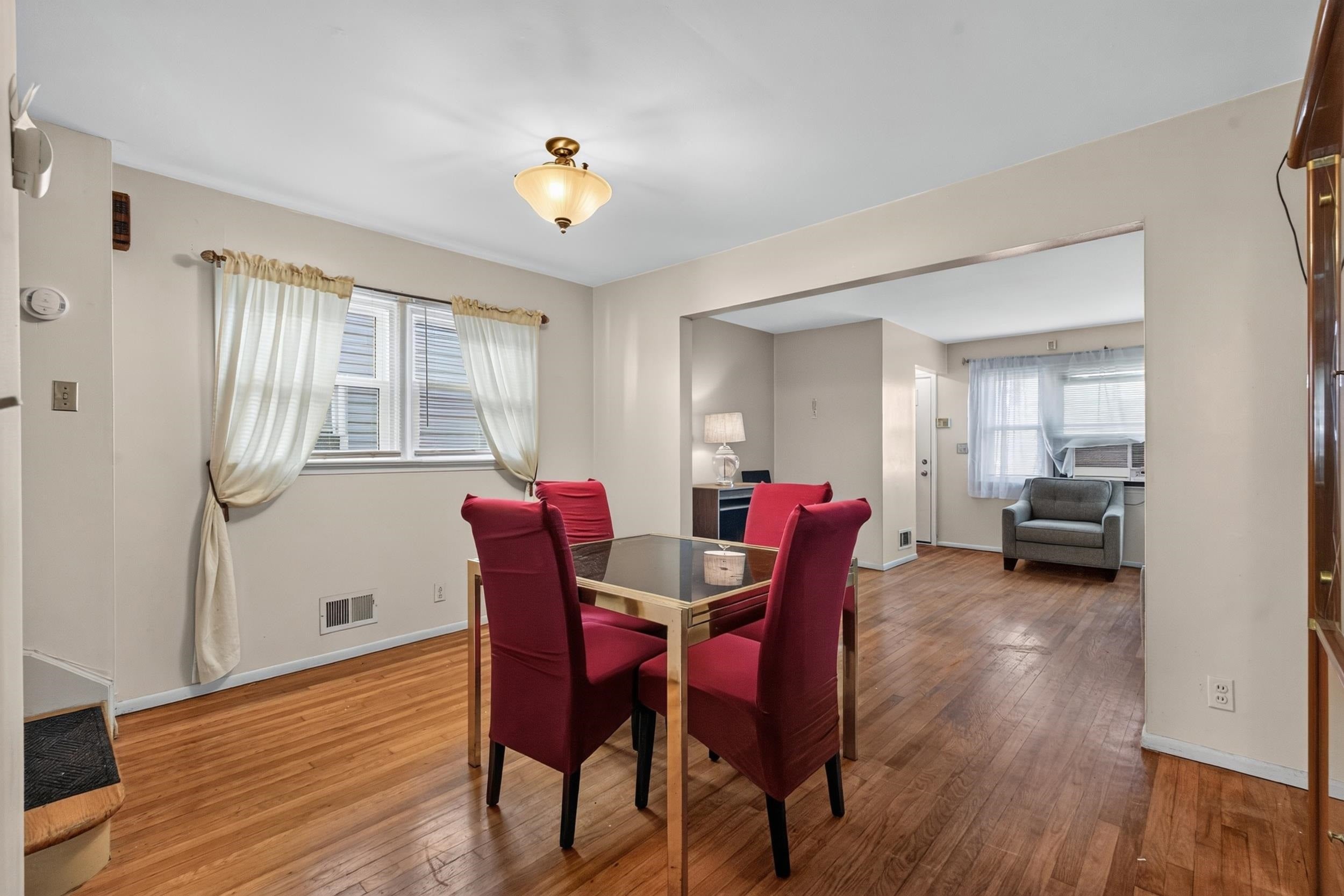 68 EAST 23RD ST