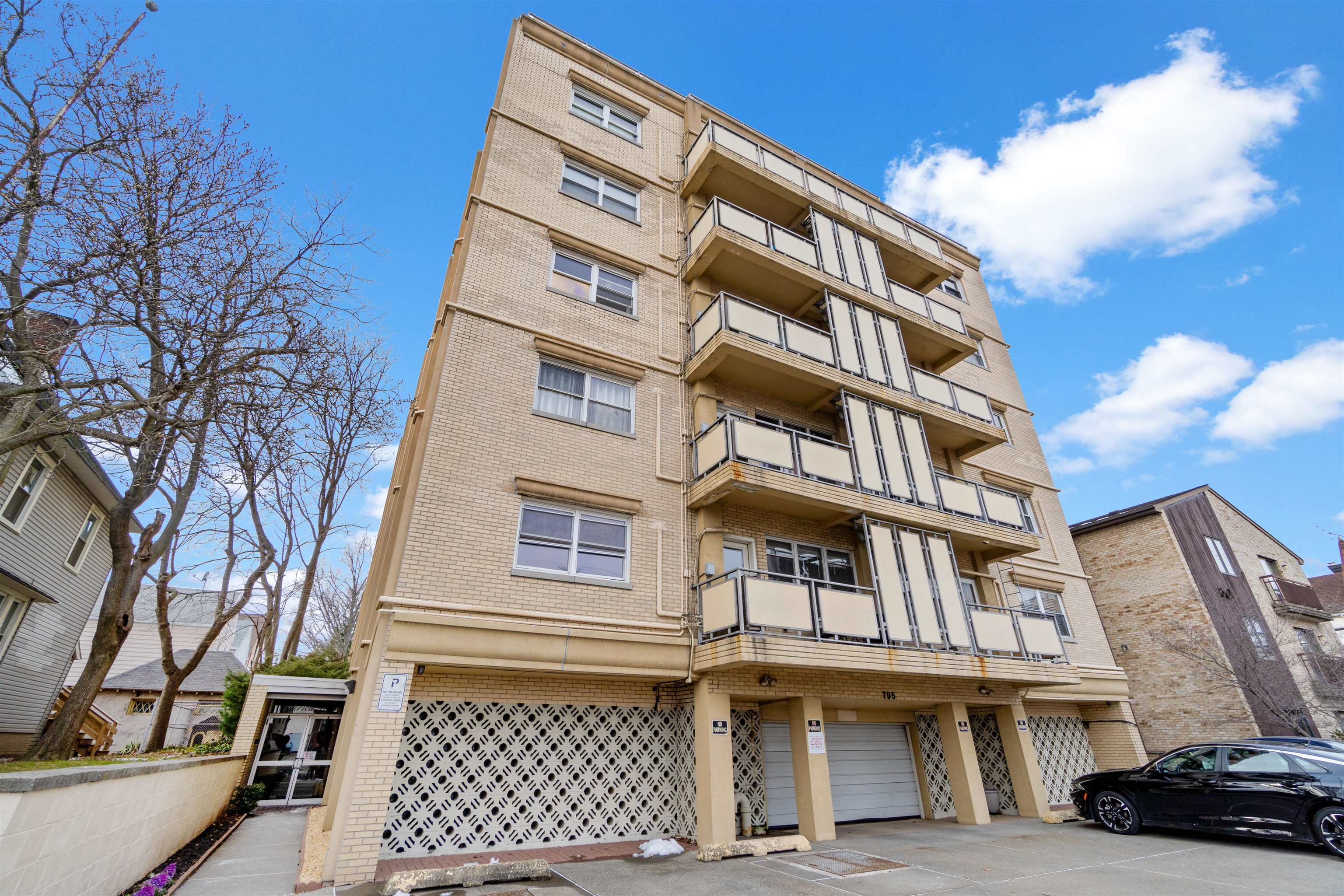 795 Avenue C #1A, Bayonne, New Jersey image 1