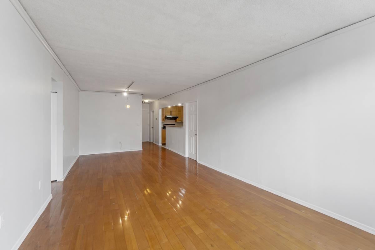 45 RIVER DR SOUTH 1005