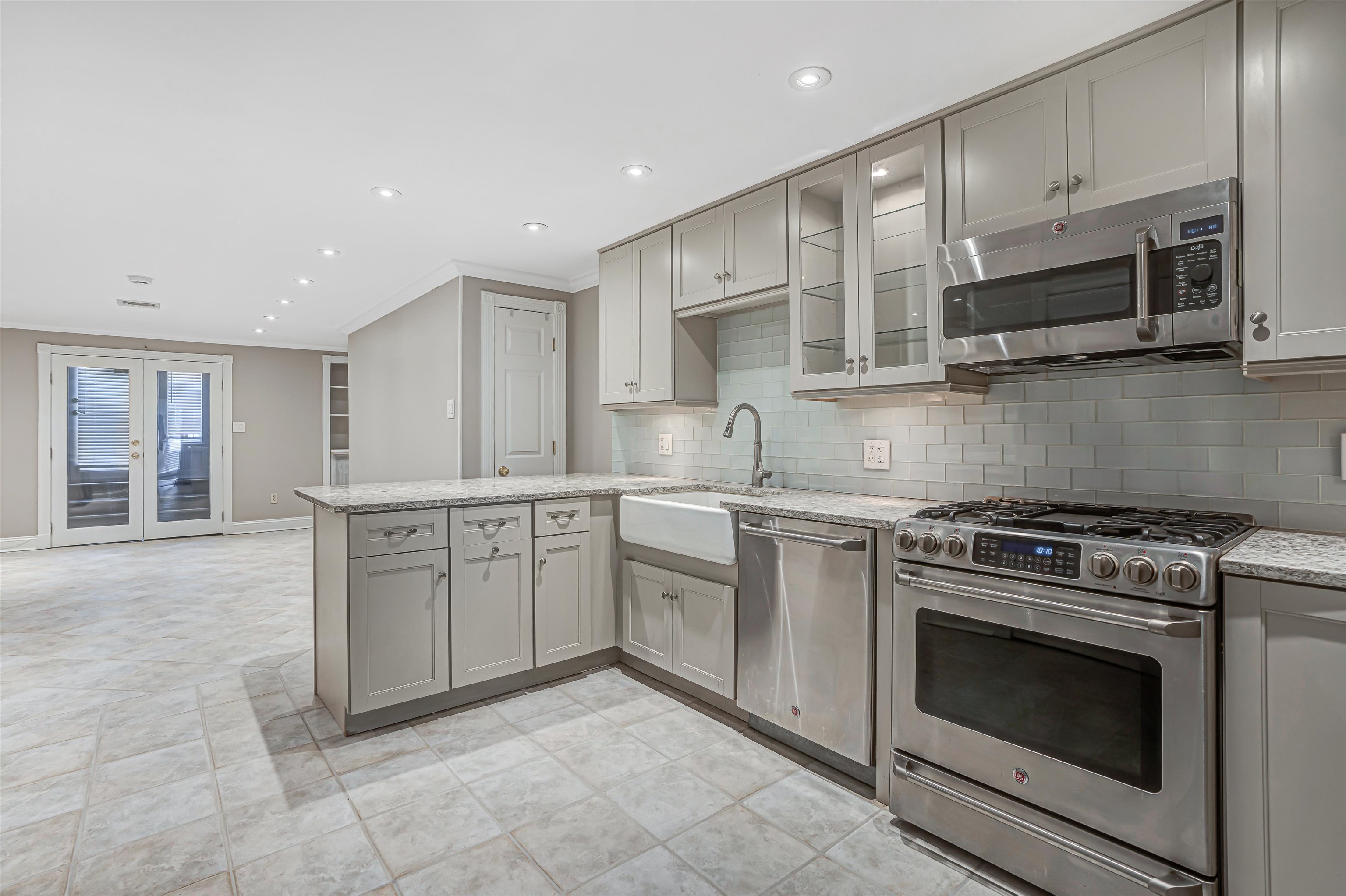 531 Bloomfield St #1, Hoboken, New Jersey image 10