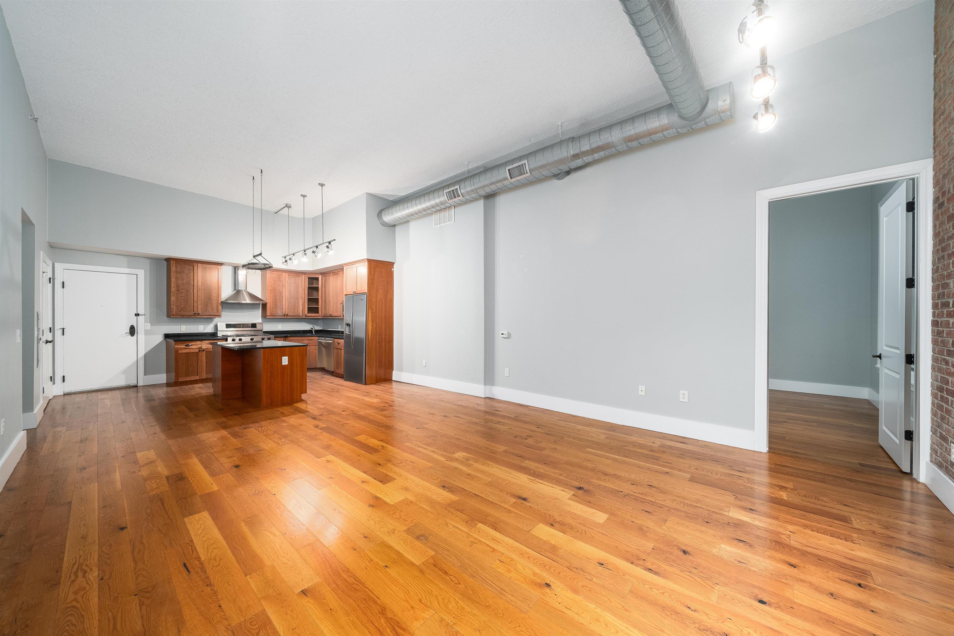 100 Paterson Plank Rd #323, Jersey City, New Jersey image 4