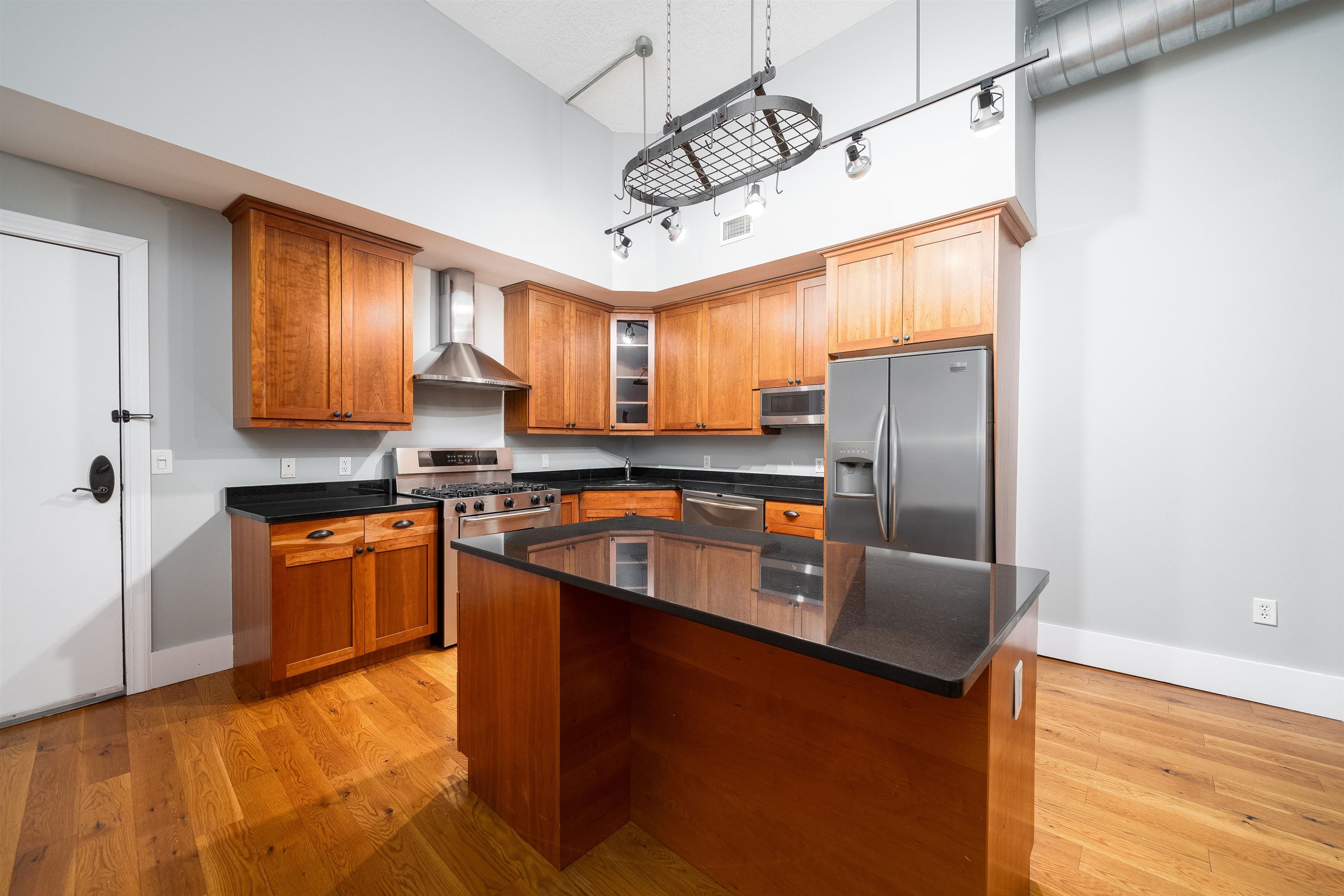 100 Paterson Plank Rd #323, Jersey City, New Jersey image 3