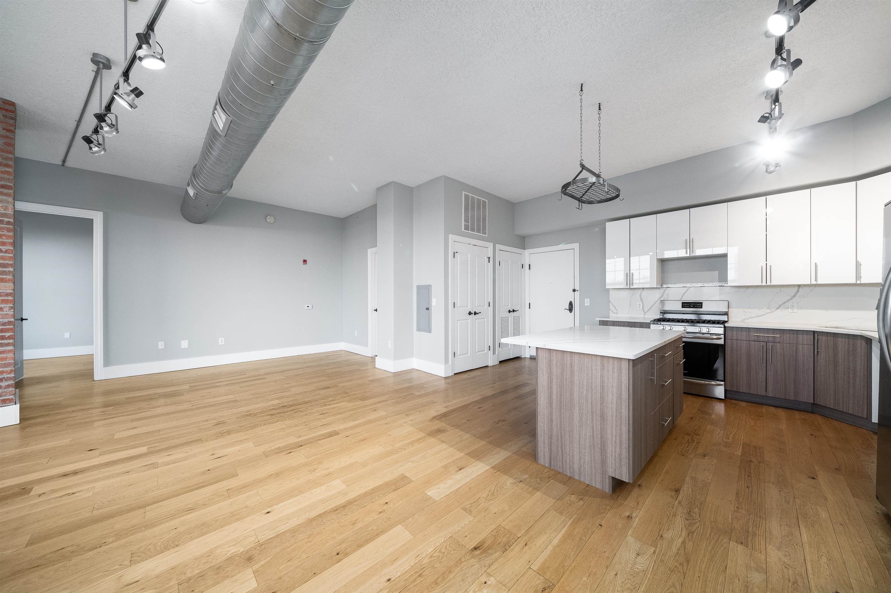 100 Paterson Plank Rd #323, Jersey City, New Jersey image 32