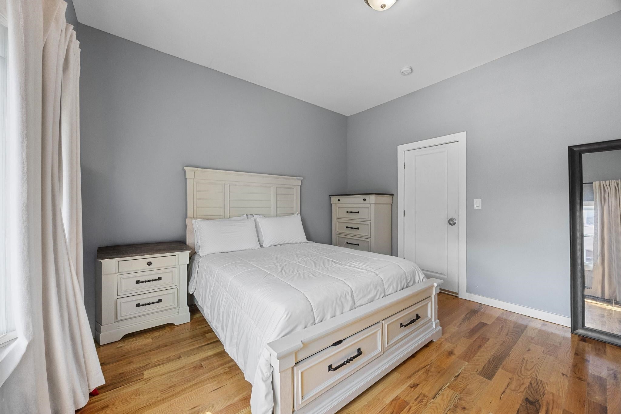 473 BERGEN AVE 2