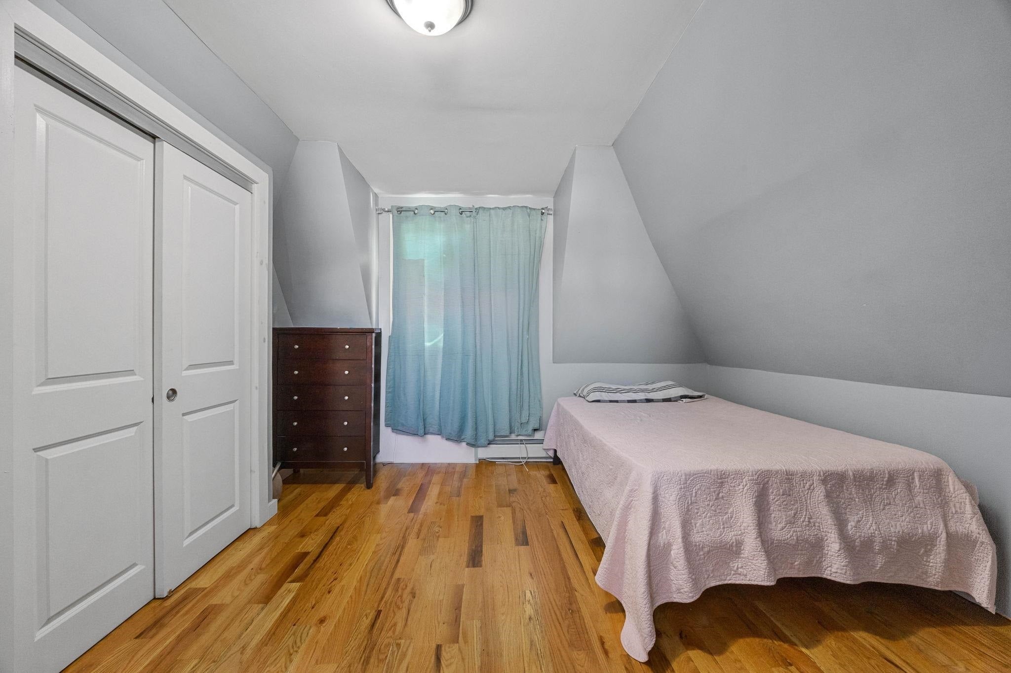 473 BERGEN AVE 2